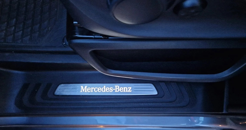Mercedes-Benz Klasa V cena 212000 przebieg: 110000, rok produkcji 2017 z Bieżuń małe 529